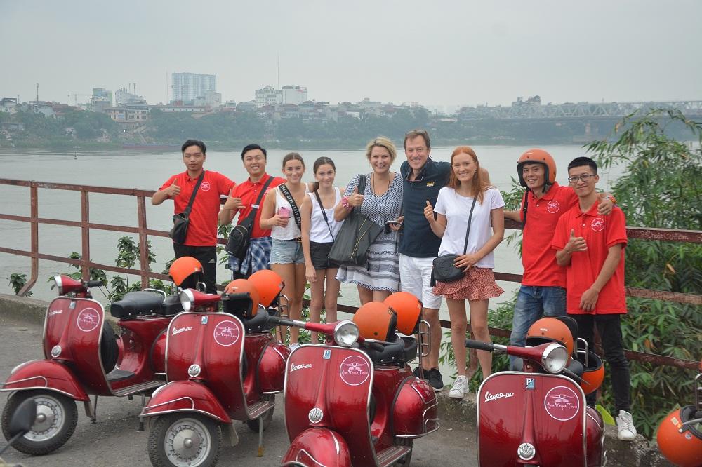 Hanoi Vespa Tours: Hanoi Countryside Vespa Tours