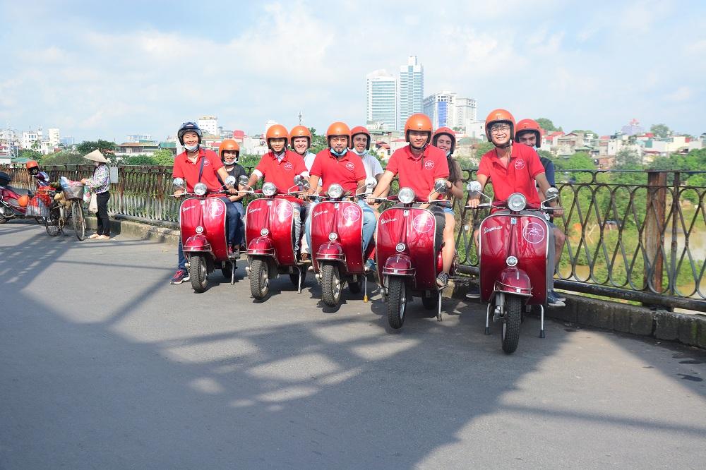 Hanoi Vespa Tours: Hanoi Countryside Vespa Tours