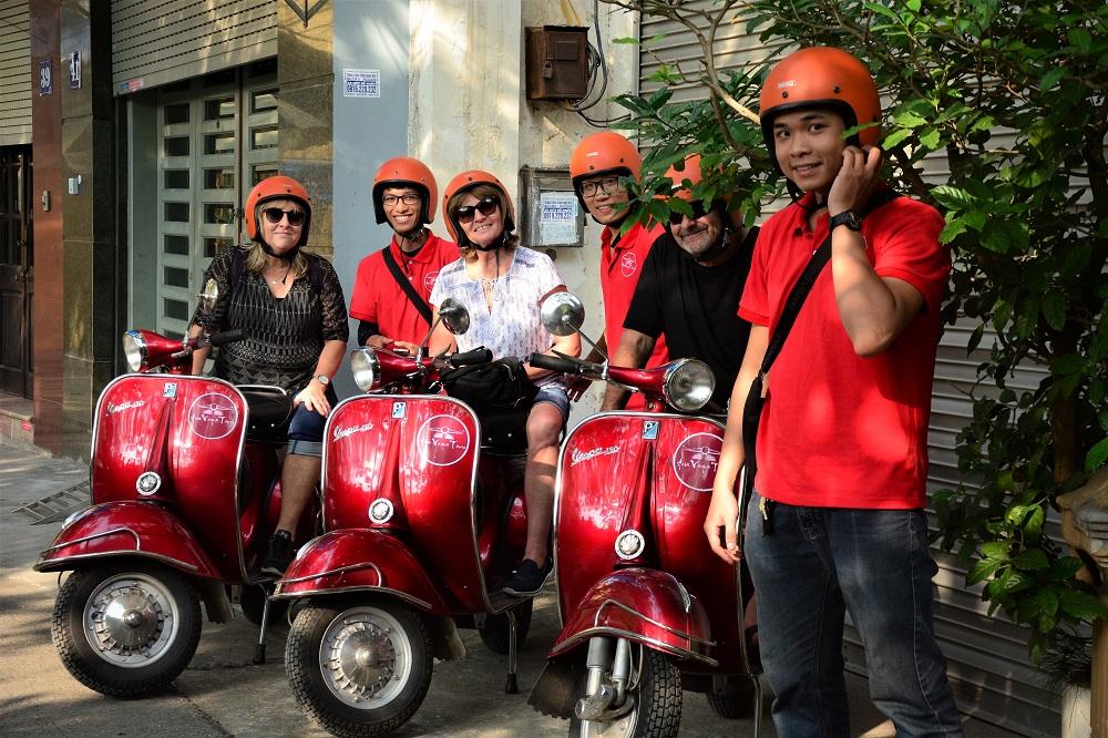 Hanoi Vespa Tours: Hanoi Countryside Vespa Tours