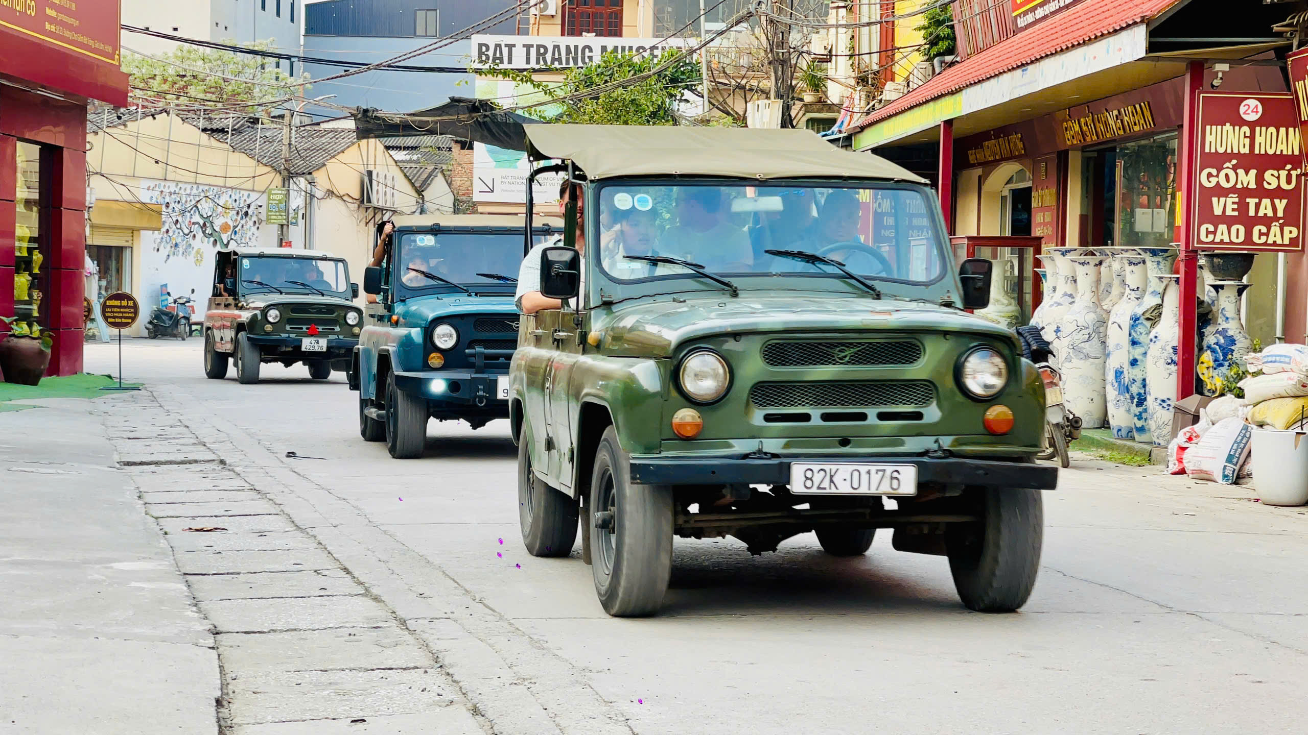 Hanoi Jeep Tours Led By Women: 2.5-Hours Hanoi Jeep Tours Hanoi Jeep Tours Led By Women: 2.5-Hours Hanoi Jeep Tours
