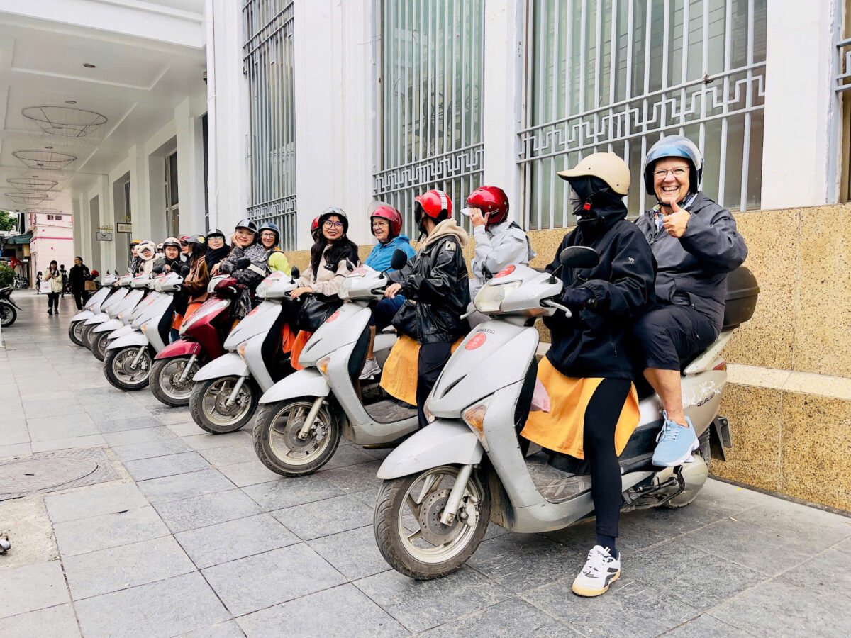 Hanoi Food Tours Led By Women: Hanoi By Night Foodie Motorbike Tour 