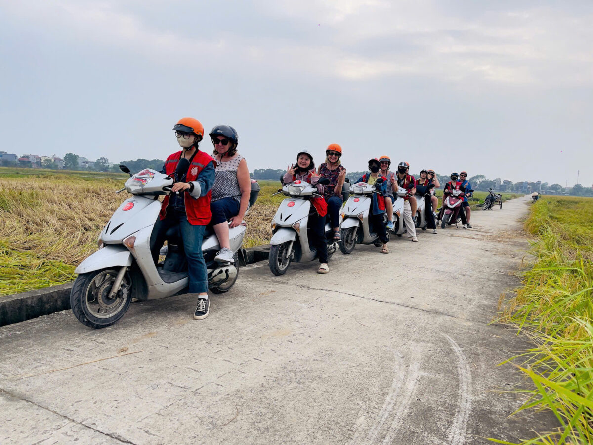 Hanoi Food Tours Led By Women: Hanoi By Night Foodie Motorbike Tour 