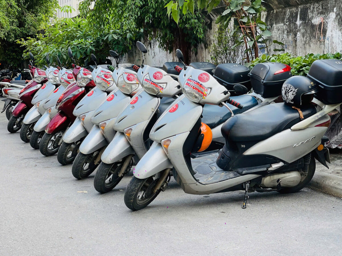 Hanoi Food Tours Led By Women: Hanoi By Night Foodie Motorbike Tour 