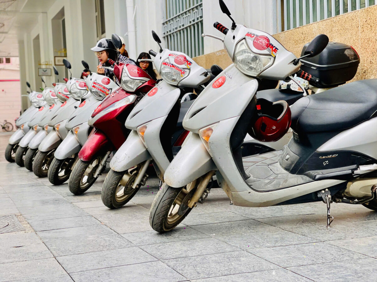 Hanoi Food Tours Led By Women: Hanoi By Night Foodie Motorbike Tour 
