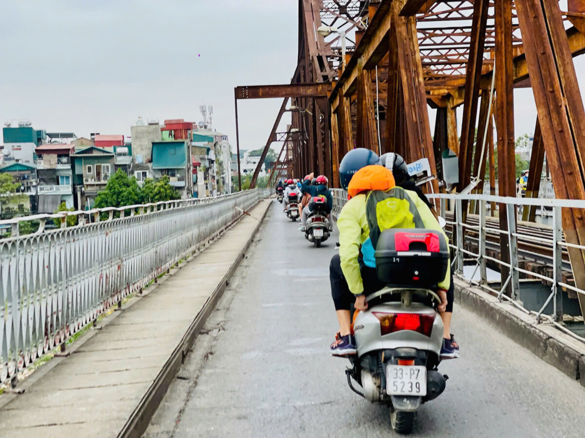 Hanoi Food Tours Led By Women: Hanoi By Night Foodie Motorbike Tour 