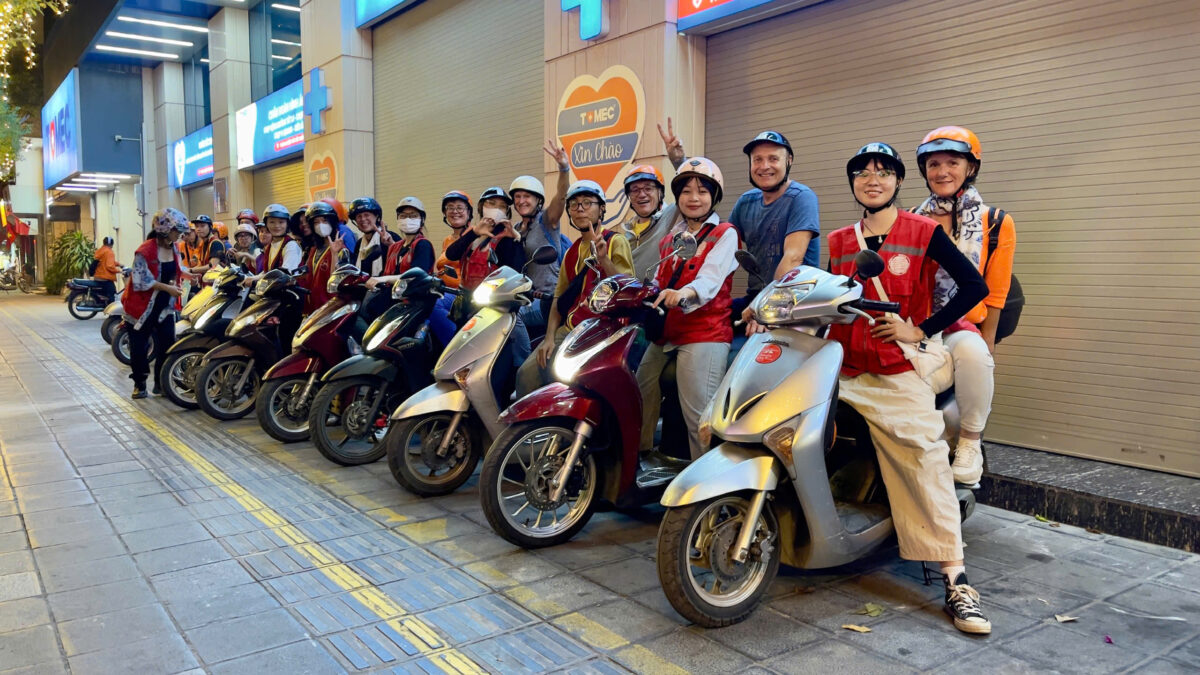 Hanoi Food Tours Led By Women: Hanoi By Night Foodie Motorbike Tour 