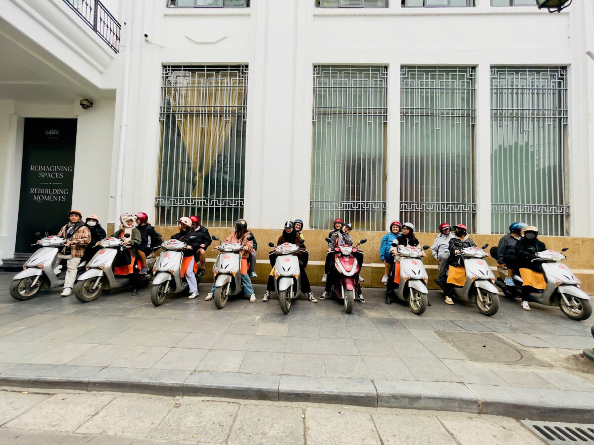 Hanoi Food Tours Led By Women: Hanoi By Night Foodie Motorbike Tour 
