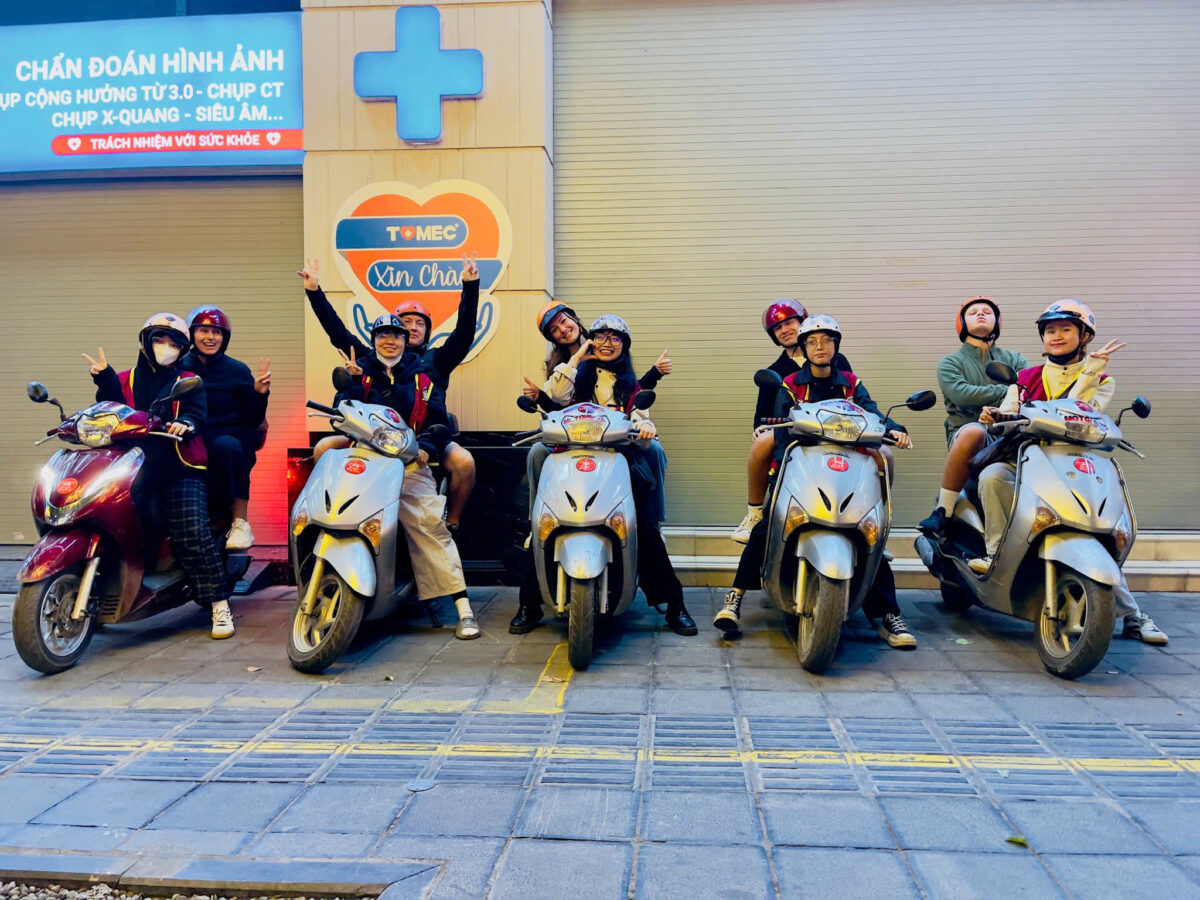 Hanoi Food Tours Led By Women: Hanoi By Night Foodie Motorbike Tour 