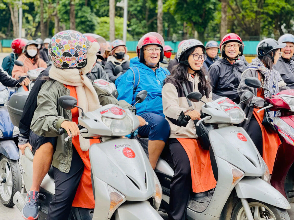 Hanoi Food Tours Led By Women: Hanoi By Night Foodie Motorbike Tour 