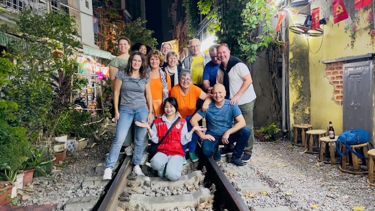 Hanoi Food Tours Led By Women: Hanoi By Night Foodie Motorbike Tour 